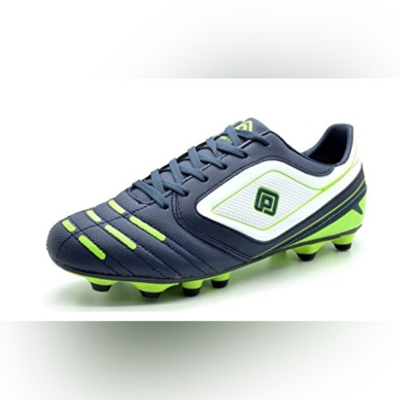 Boys size 1 Dream Pairs Soccer Cleats - Picture 1 of 7